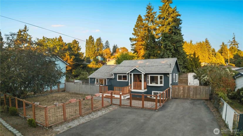 Property photo for 11086 25th Avenue Sw, Seattle photo 39