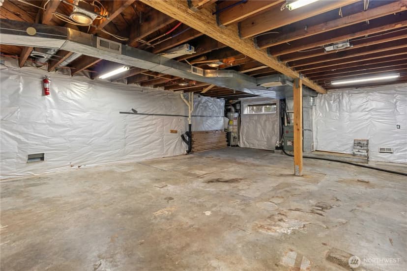 Property photo for 11086 25th Avenue Sw, Seattle photo 28