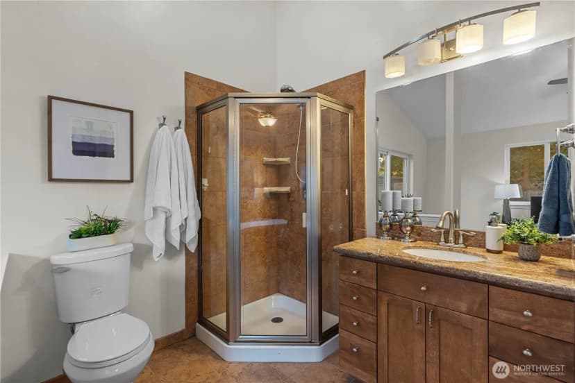 Property photo for 11086 25th Avenue Sw, Seattle photo 26