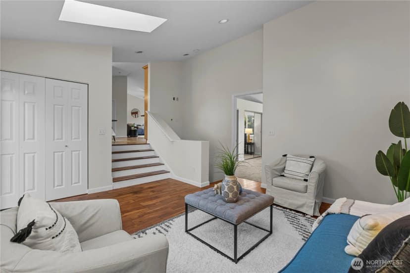 Property photo for 11086 25th Avenue Sw, Seattle photo 21