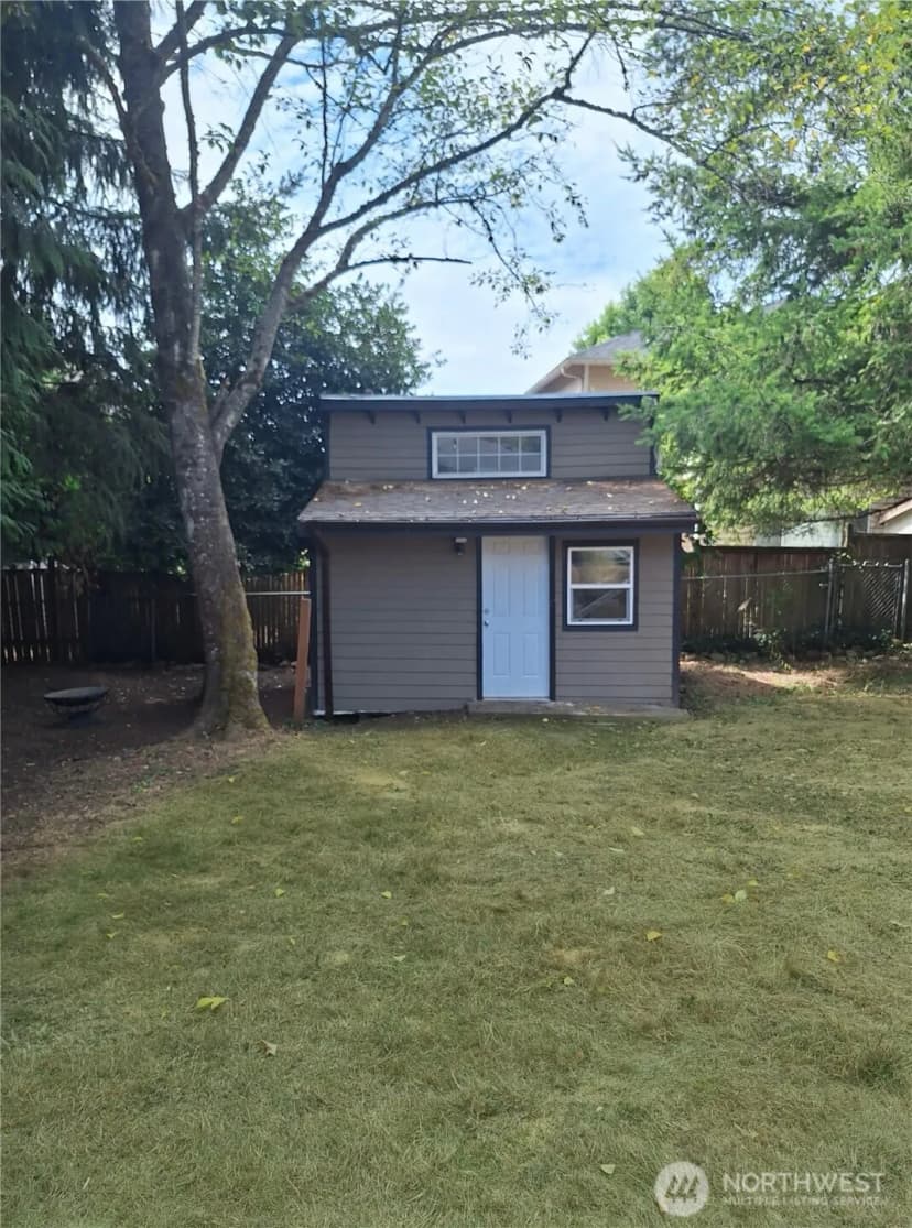 Property photo for 27439 141st Avenue Se, Kent photo 32