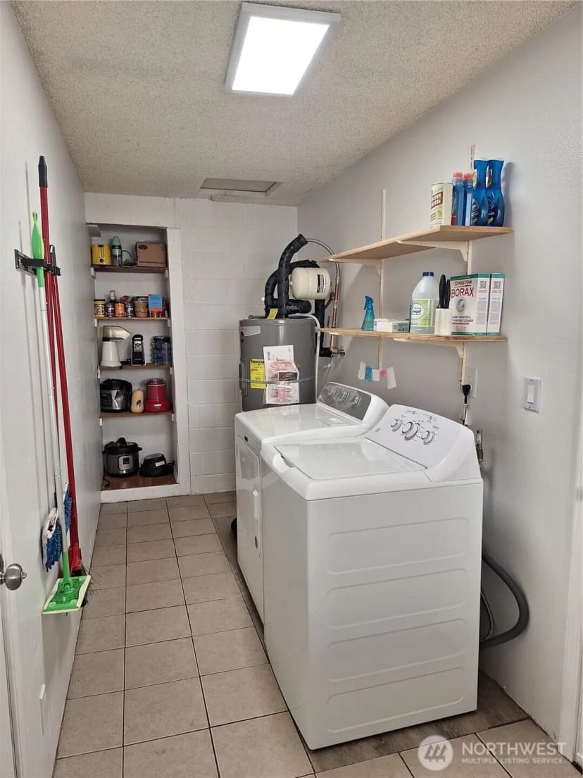 Property photo for 27439 141st Avenue Se, Kent photo 12