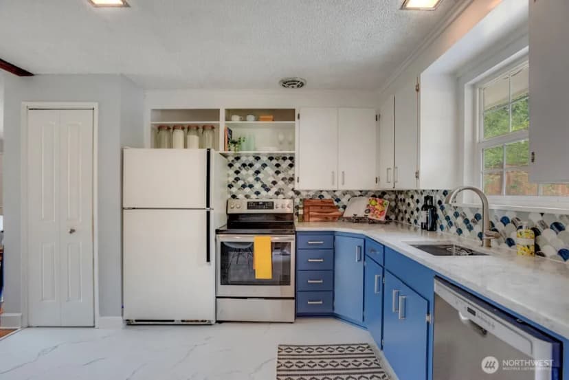 Property photo for 2602 Ne 133rd Street, Seattle photo 14