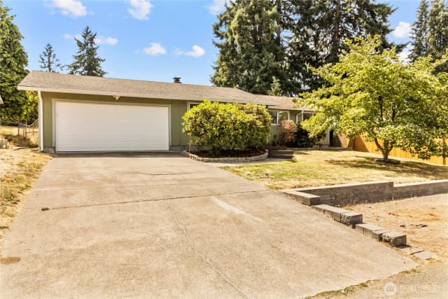 Property photo for 8523 Quinault Drive Ne, Olympia photo 2