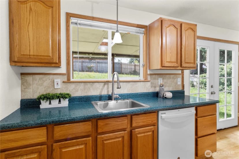 Property photo for 8523 Quinault Drive Ne, Olympia photo 11