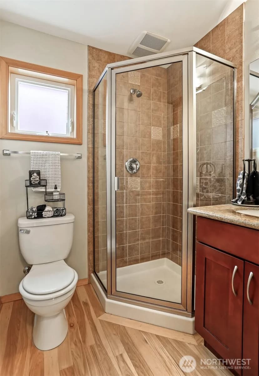Property photo for 516 B N 46th Street, Seattle photo 13