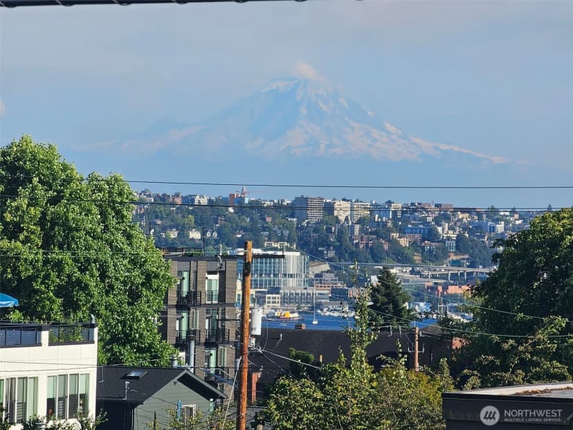 Property photo for 516 B N 46th Street, Seattle photo 28