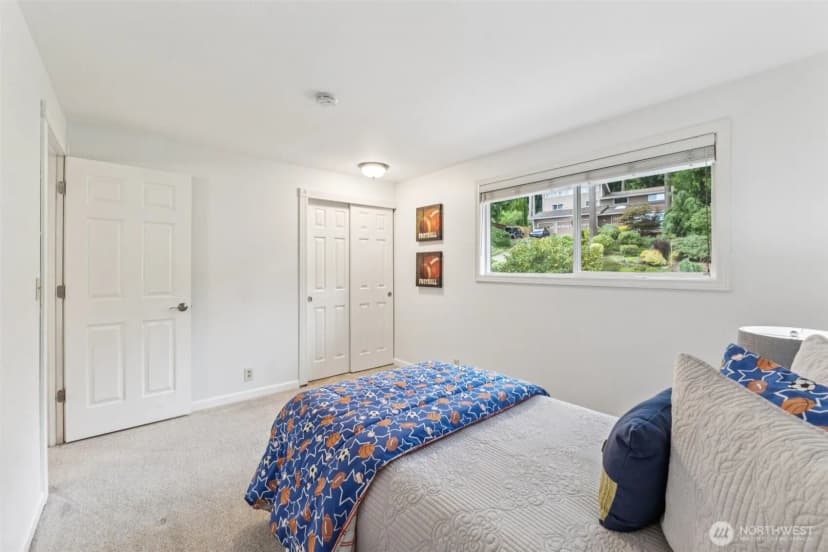 Property photo for 330 221st Street Se, Bothell photo 20