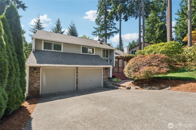 Property photo for 330 221st Street Se, Bothell photo 2
