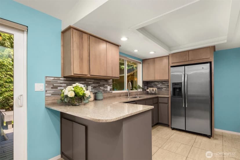 Property photo for 21647 Se 33rd Place, Sammamish photo 12
