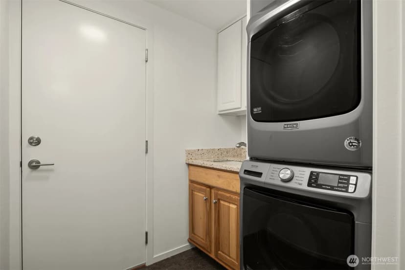 Property photo for 21647 Se 33rd Place, Sammamish photo 29