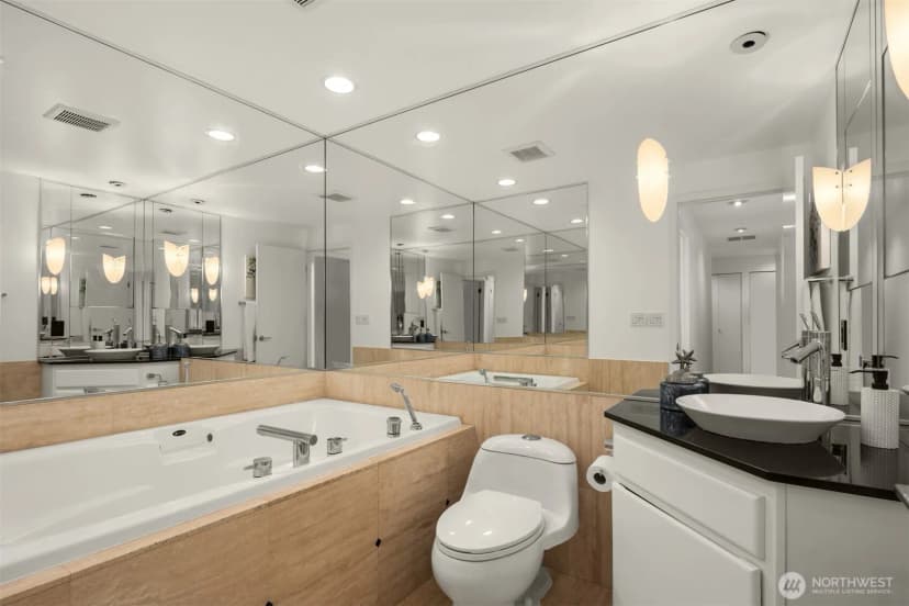 Property photo for 21647 Se 33rd Place, Sammamish photo 26