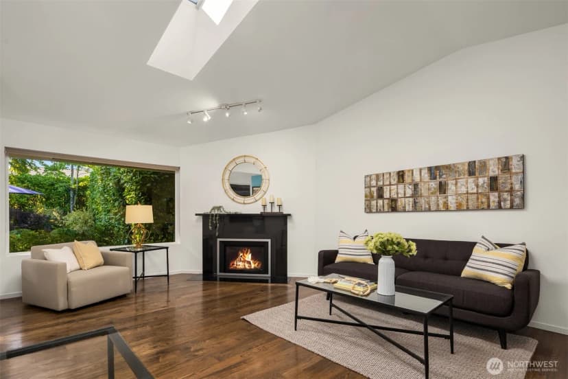 Property photo for 21647 Se 33rd Place, Sammamish photo 7