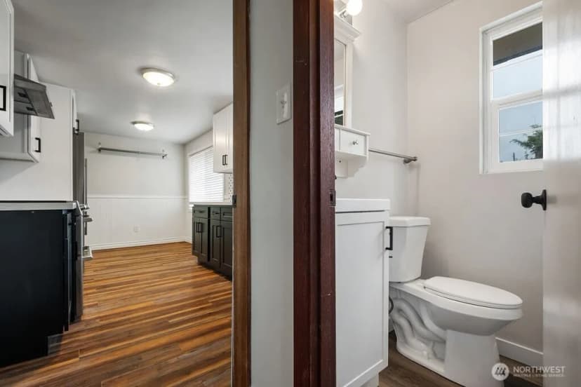 Property photo for 7814 28th Street W, University Place photo 15