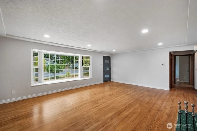 Property photo for 7814 28th Street W, University Place photo 5