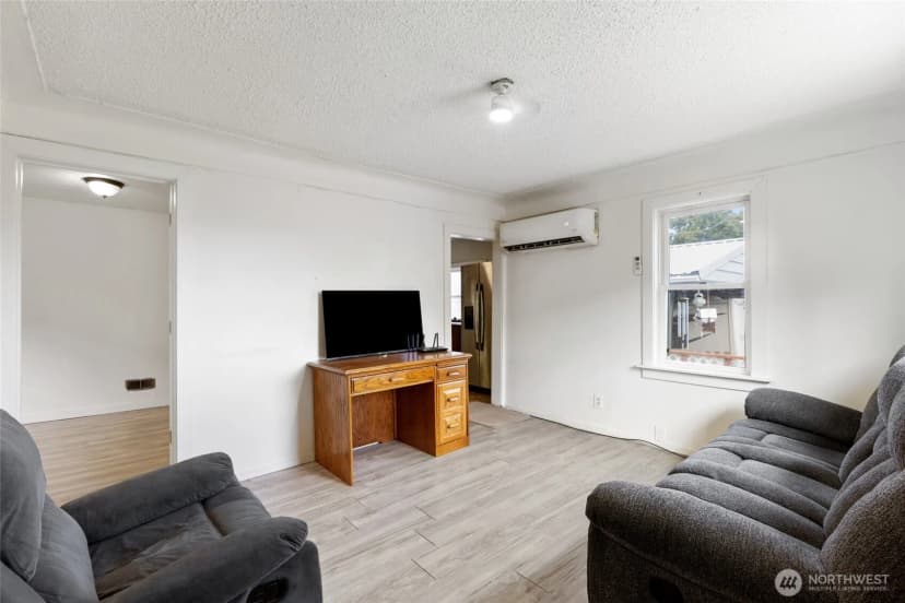 Property photo for 526 Wetzel Street, Grand Coulee photo 8
