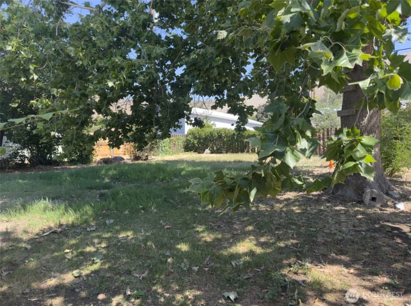 Property photo for 1013 Camas Street, Coulee Dam photo 18