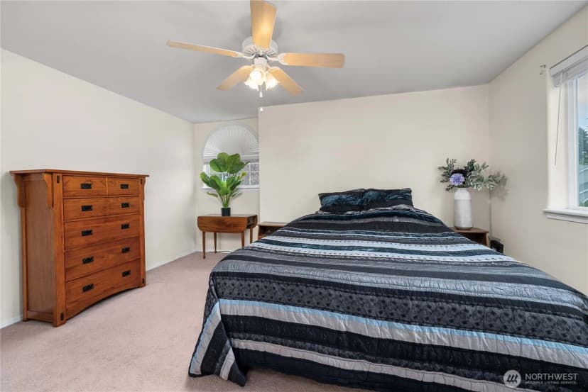 Property photo for 12900 Se 317th Court, Auburn photo 17