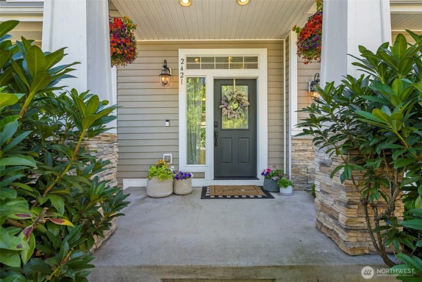 Property photo for 2421 Chateau Drive, Puyallup photo 2