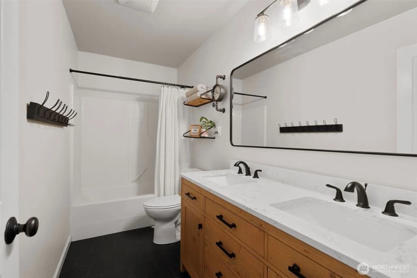 Property photo for 2421 Chateau Drive, Puyallup photo 28
