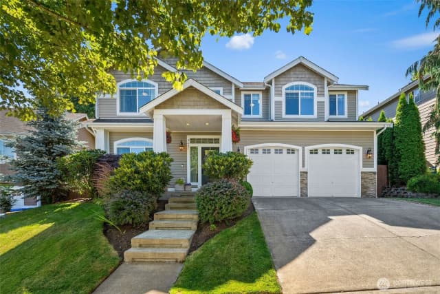 Property photo for 2421 Chateau Drive, Puyallup