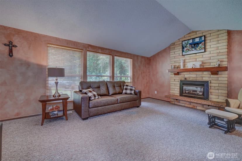 Property photo for 1700 Nw Marmot Ct, Silverdale photo 4