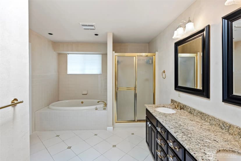 Property photo for 6404 Mccormick Woods Drive Sw, Port Orchard photo 18