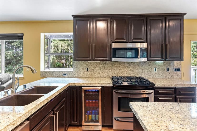 Property photo for 6404 Mccormick Woods Drive Sw, Port Orchard photo 9