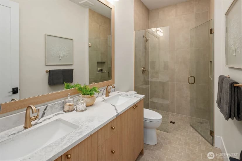 Property photo for 10788 Se 11th Street, Bellevue photo 22