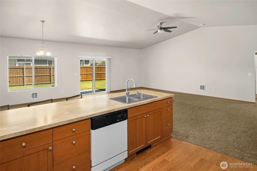 Property photo for 101 E Kristen Avenue, Ellensburg photo 18