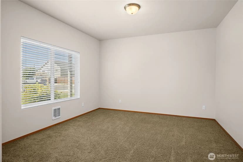 Property photo for 101 E Kristen Avenue, Ellensburg photo 11