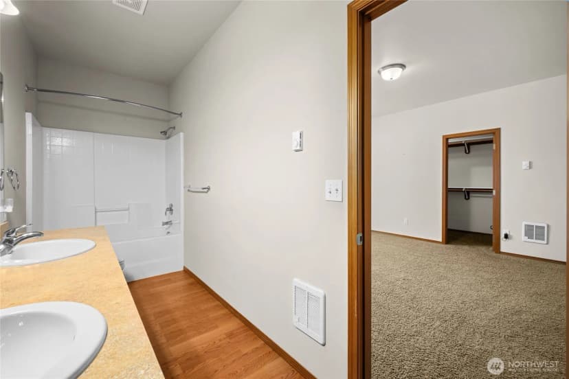 Property photo for 101 E Kristen Avenue, Ellensburg photo 28