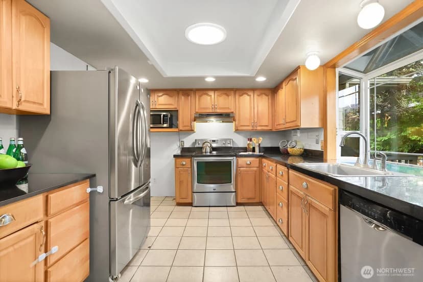 Property photo for 21811 1st Avenue W, Bothell photo 7