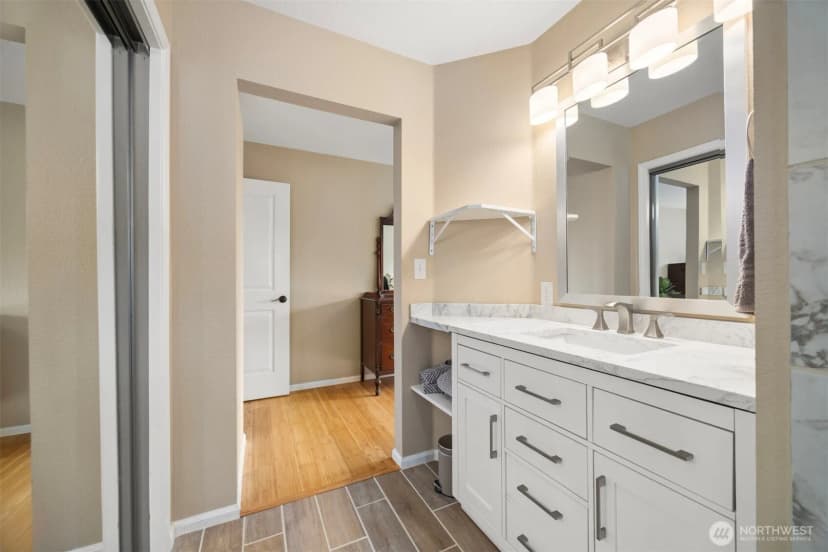 Property photo for 1000 Samish Way, Bellingham photo 16