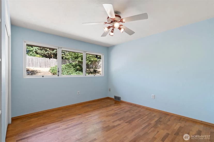 Property photo for 1 Alderwood Court Sw, Lakewood photo 14