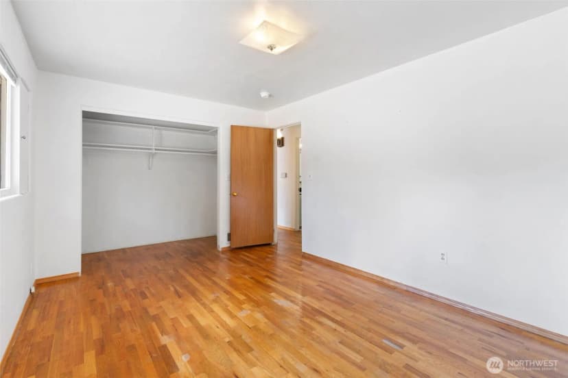 Property photo for 1 Alderwood Court Sw, Lakewood photo 11