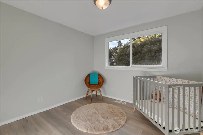 Property photo for 18720 4 Avenue S, Burien photo 14