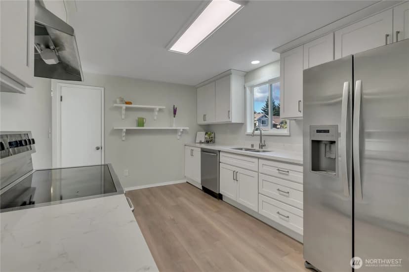 Property photo for 18720 4 Avenue S, Burien photo 8