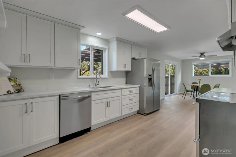 Property photo for 18720 4 Avenue S, Burien photo 6