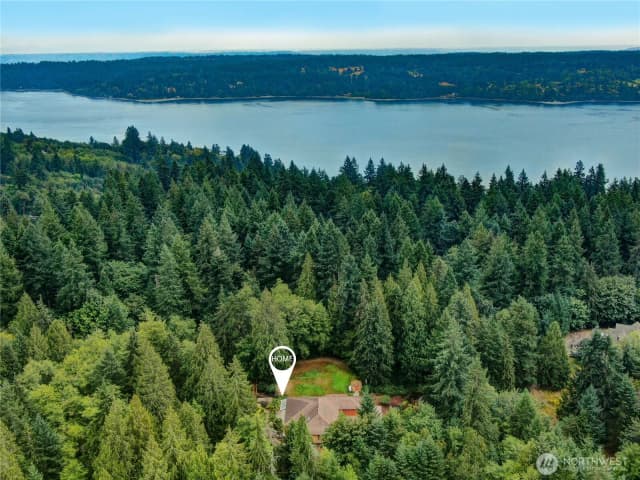 Property photo for 8455 Landing Lane Se, Port Orchard photo 3