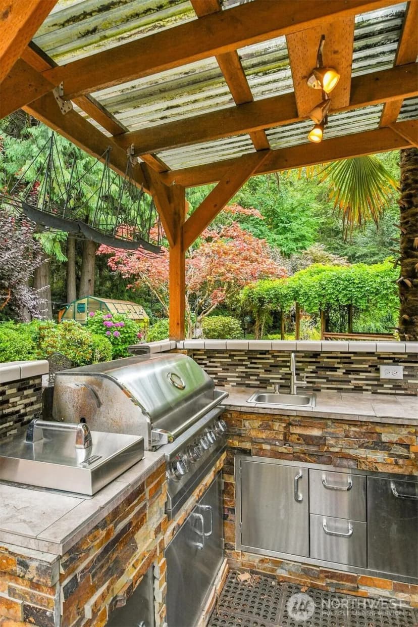 Property photo for 8455 Landing Lane Se, Port Orchard photo 11