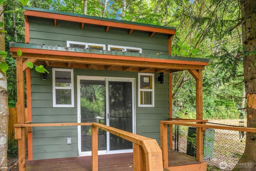 Property photo for 8455 Landing Lane Se, Port Orchard photo 15