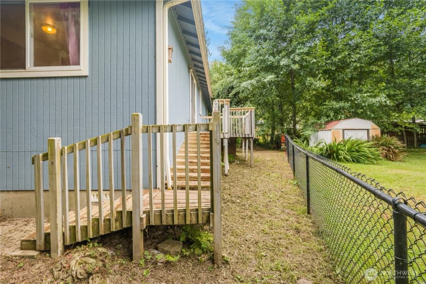 Property photo for 2984 Beaver Place Place, Sedro Woolley photo 6