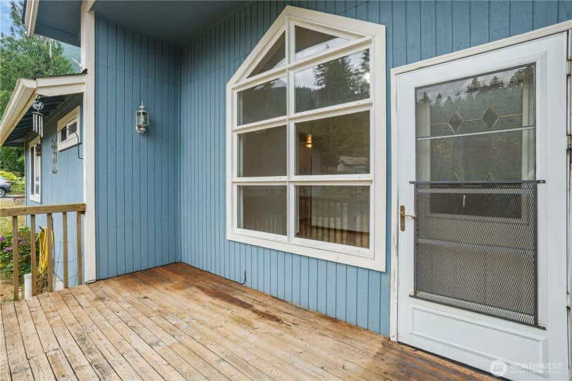 Property photo for 2984 Beaver Place Place, Sedro Woolley photo 9