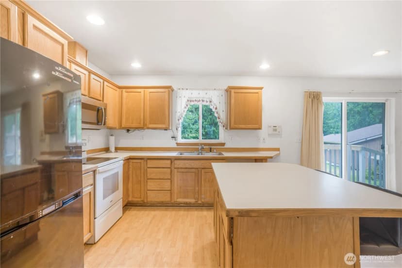 Property photo for 2984 Beaver Place Place, Sedro Woolley photo 16