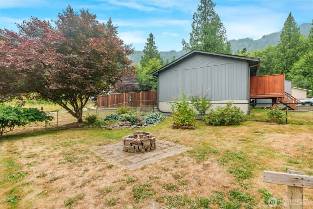 Property photo for 2984 Beaver Place Place, Sedro Woolley photo 3