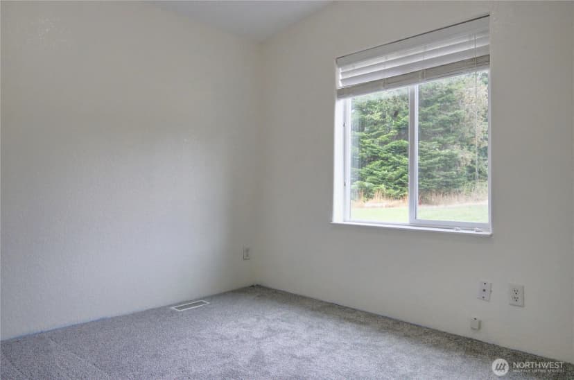 Property photo for 496 Secluded Lane, Oak Harbor photo 26