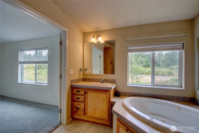 Property photo for 496 Secluded Lane, Oak Harbor photo 22