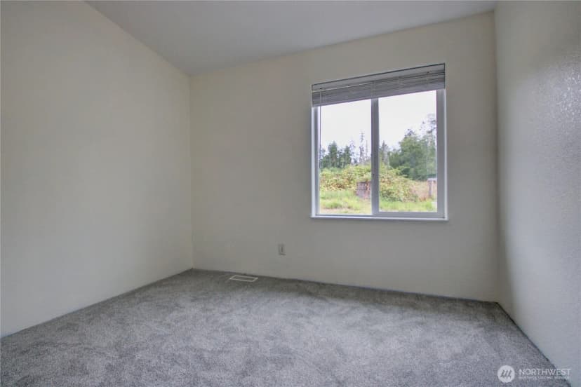 Property photo for 496 Secluded Lane, Oak Harbor photo 28