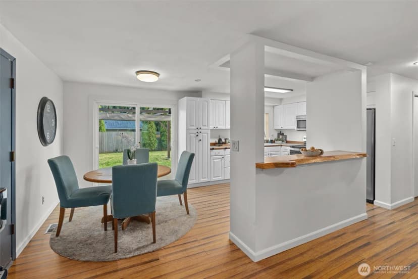 Property photo for 614 217th Street Sw, Bothell photo 12